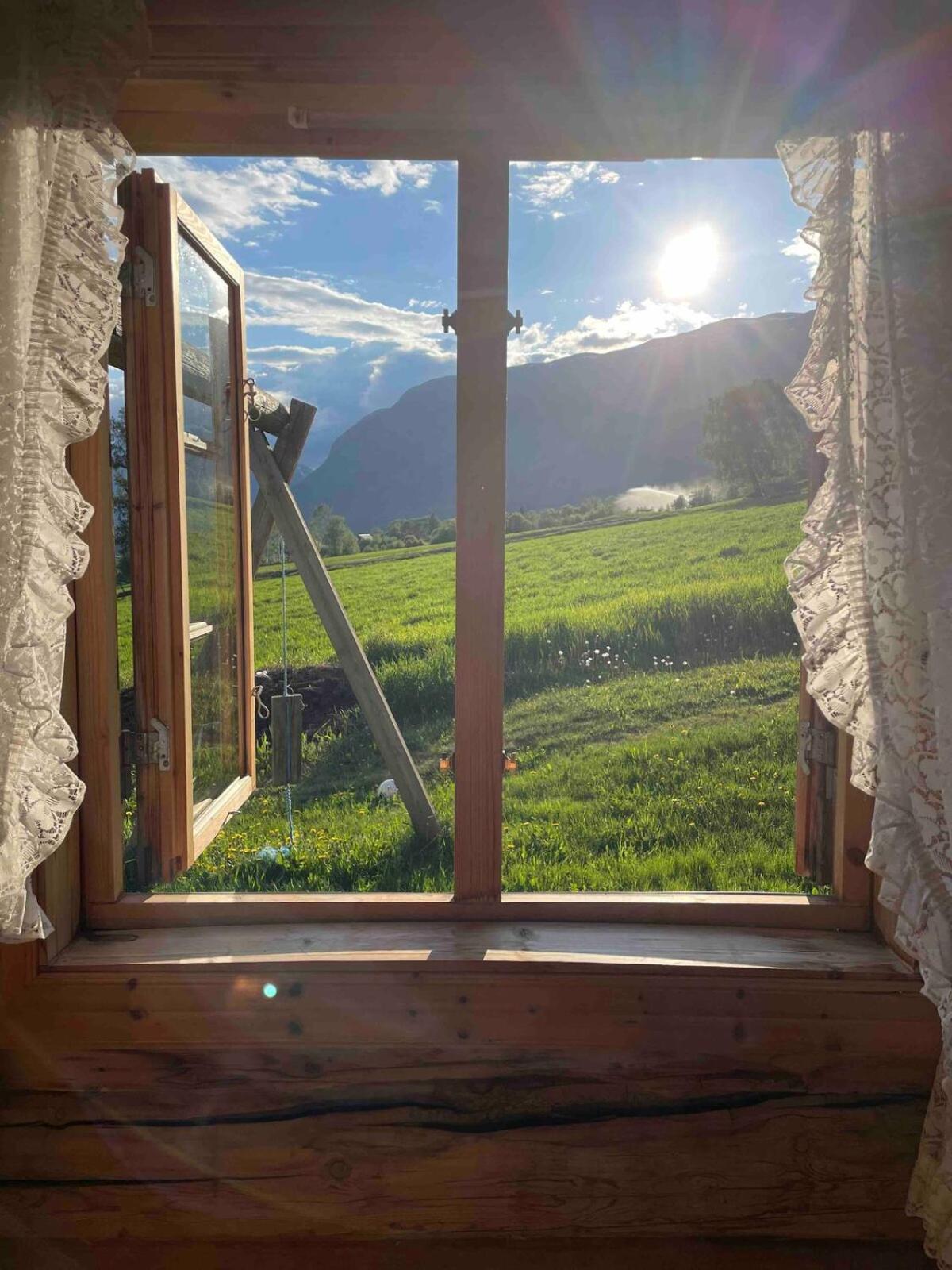 Koselig lite hus på gårdstun - kort vei til Lom! Villa Skjåk Eksteriør bilde